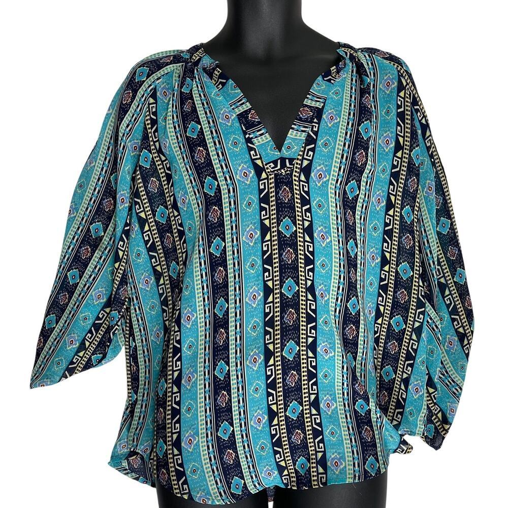 Urban Mangoz Tunic Top Womens Size S Green Boho Hippie Artsy Long Sleeve V-Neck